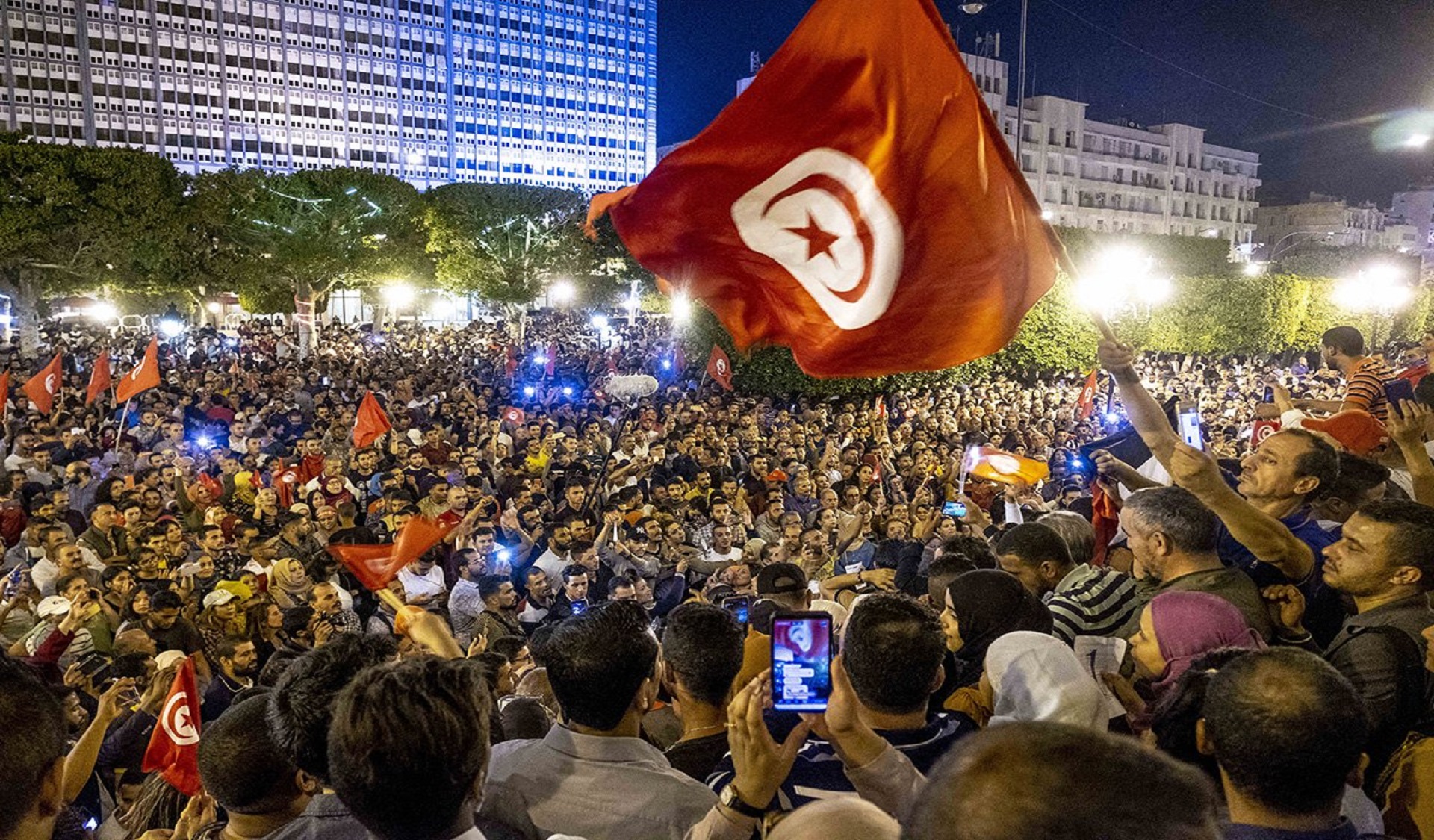 L’Art de manœuvrer à l’encontre des aspirations des tunisiens et d