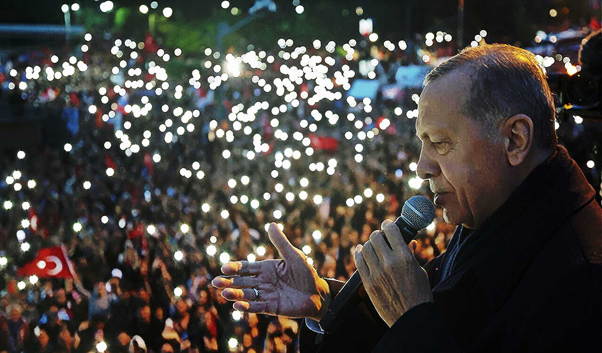 في المائوية الثانية للجمهورية "الاتاتوركية" يفوز اردوغان
