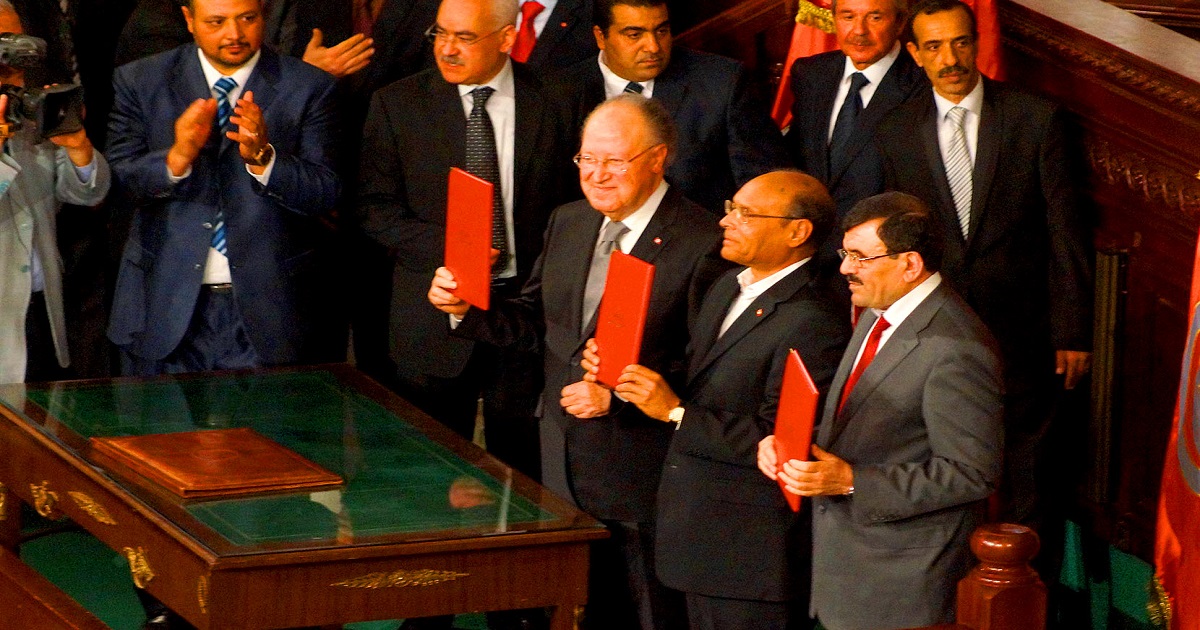 فضيلة الدستور التونسي حفظه الله
