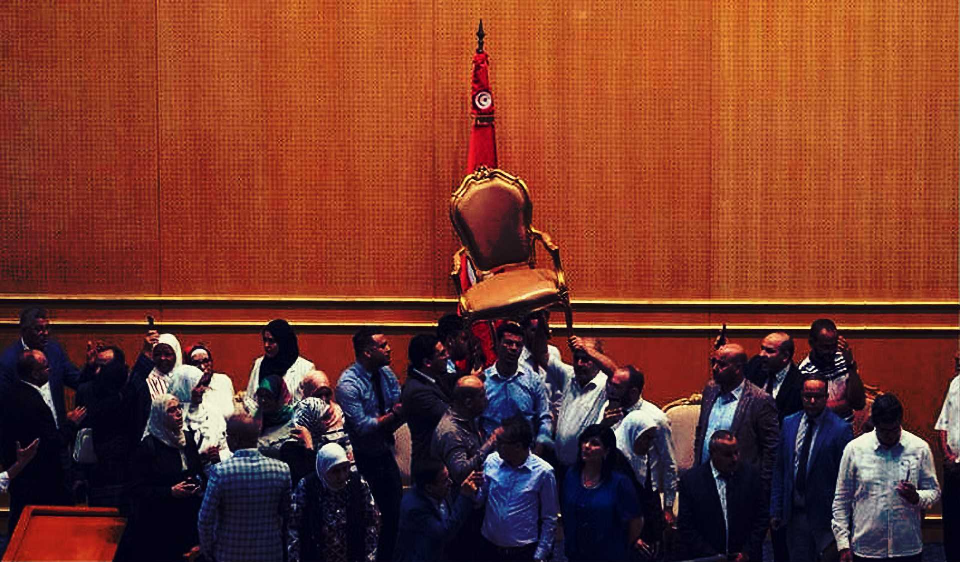 السياسي التونسي و"الترهدين"